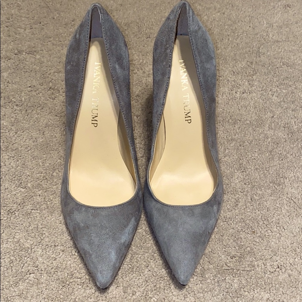Ivanka Trump Gray Pumps
